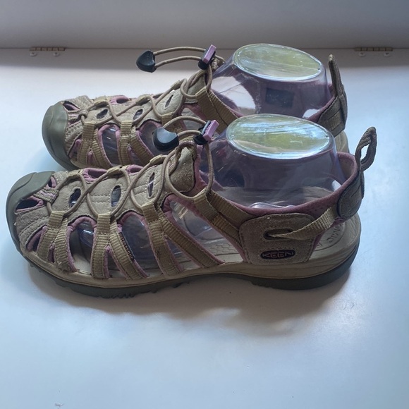 Keen Whisper Women’s Waterproof Sandals Sport Sandal Shoes Taupe and Pink Shoe - Picture 3 of 7